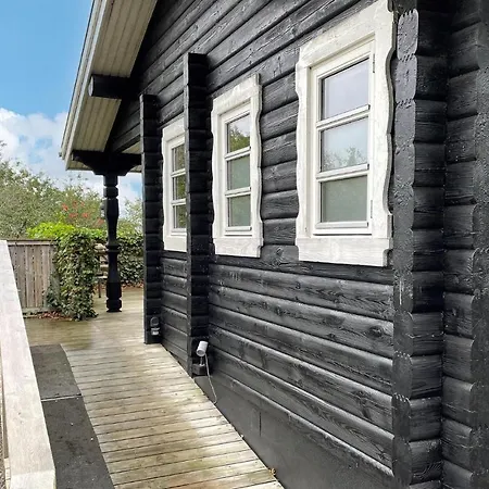 Holiday home Stunning In With Wifi Glesborg